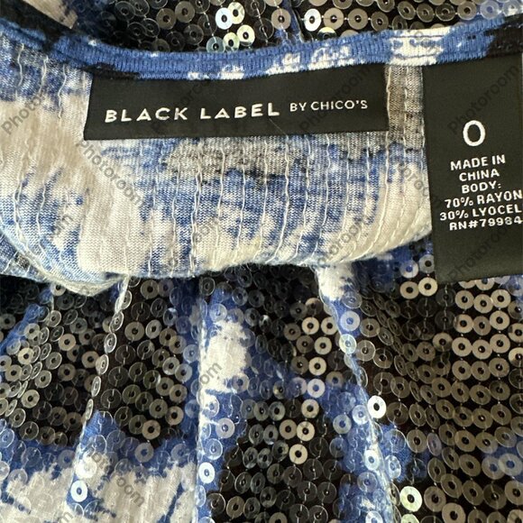 Chico's Black Label Size 0 Blue & White Sparkle Splatter Short Sleeve Shirt - Picture 4 of 4